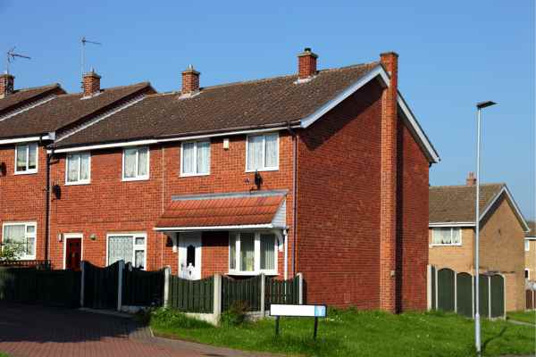 Can I Alter The Party Wall Surveyor? - A Crucial Guide From Faulkner Surveyors 3 Do you want to change the party wall surveyor you are using? Get the best results from Faulkners Aylesbury NOW!