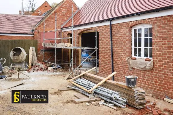 What is the minimum distance between 2 houses? 2 Distance Between Two Houses : Party Wall Surveyors Aylesbury